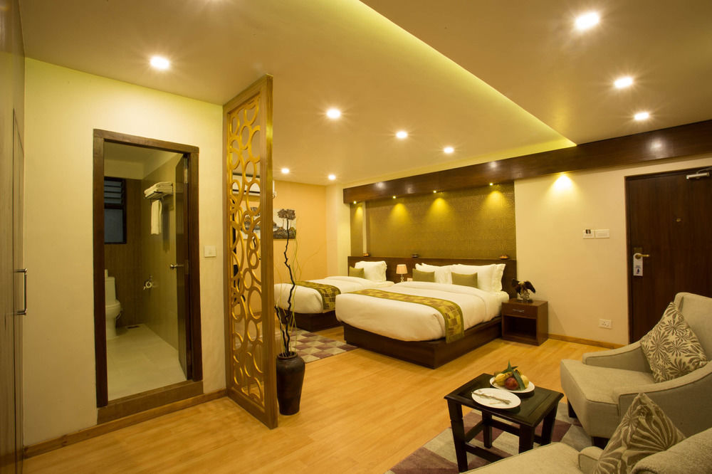 Yatri Suites And Spa Катманду Экстерьер фото